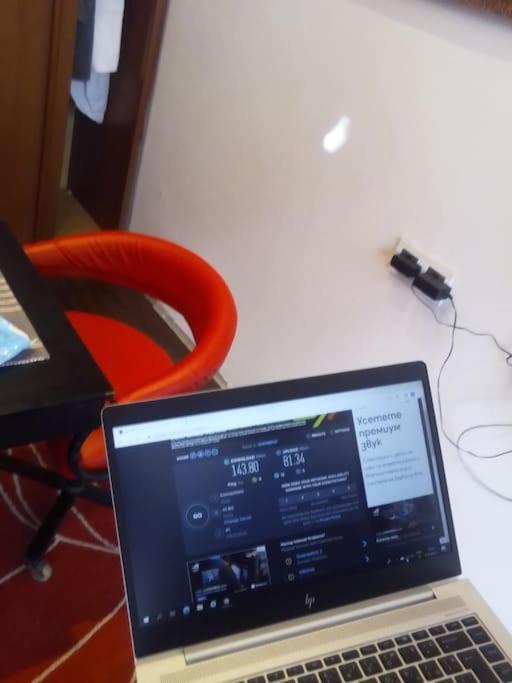 Sofia Zen - On Metro, Ultra Fast Wi-Fi Apartman Kültér fotó